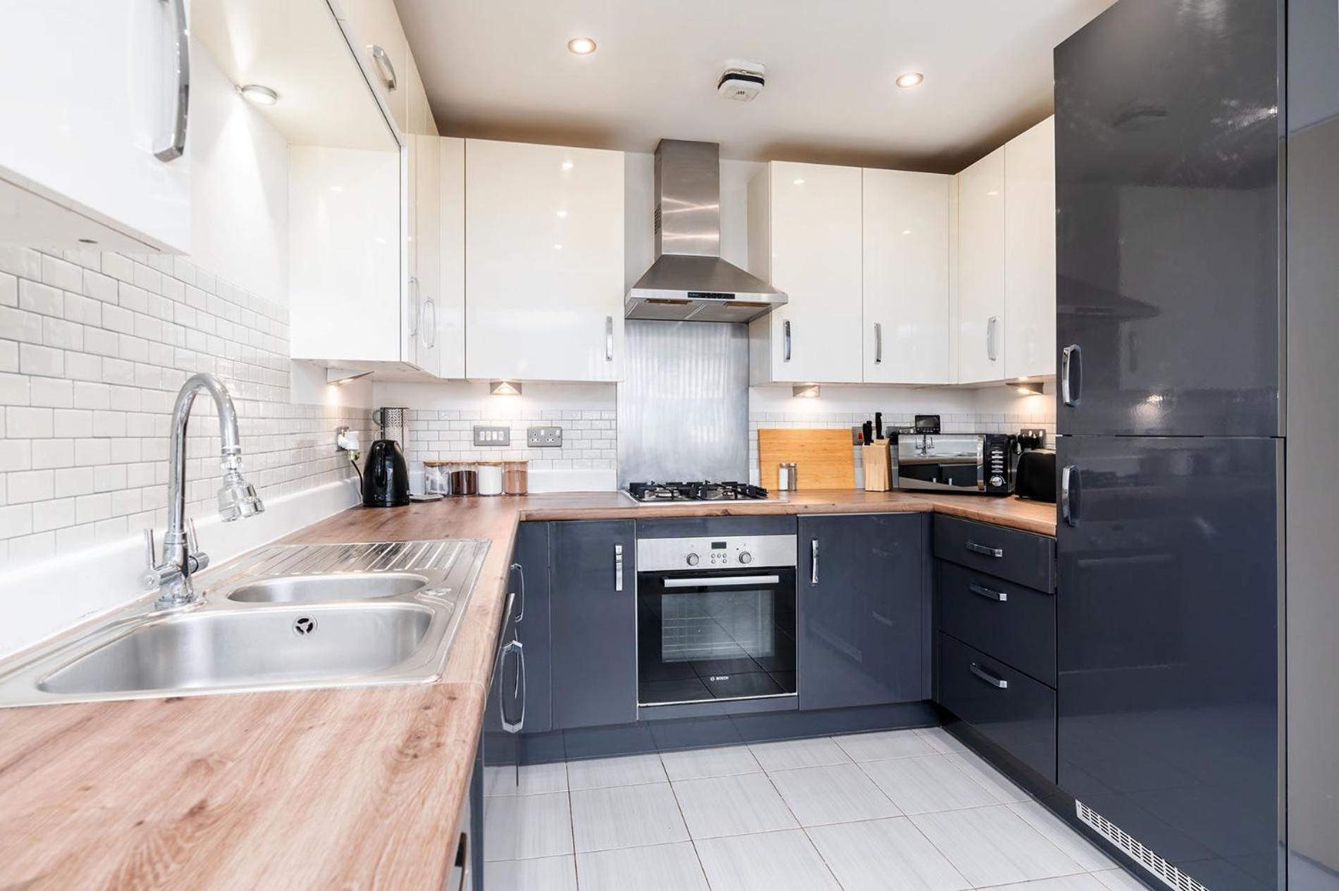 6 Guests - 3 Bedrooms - Free Wi-fi - Casa de férias